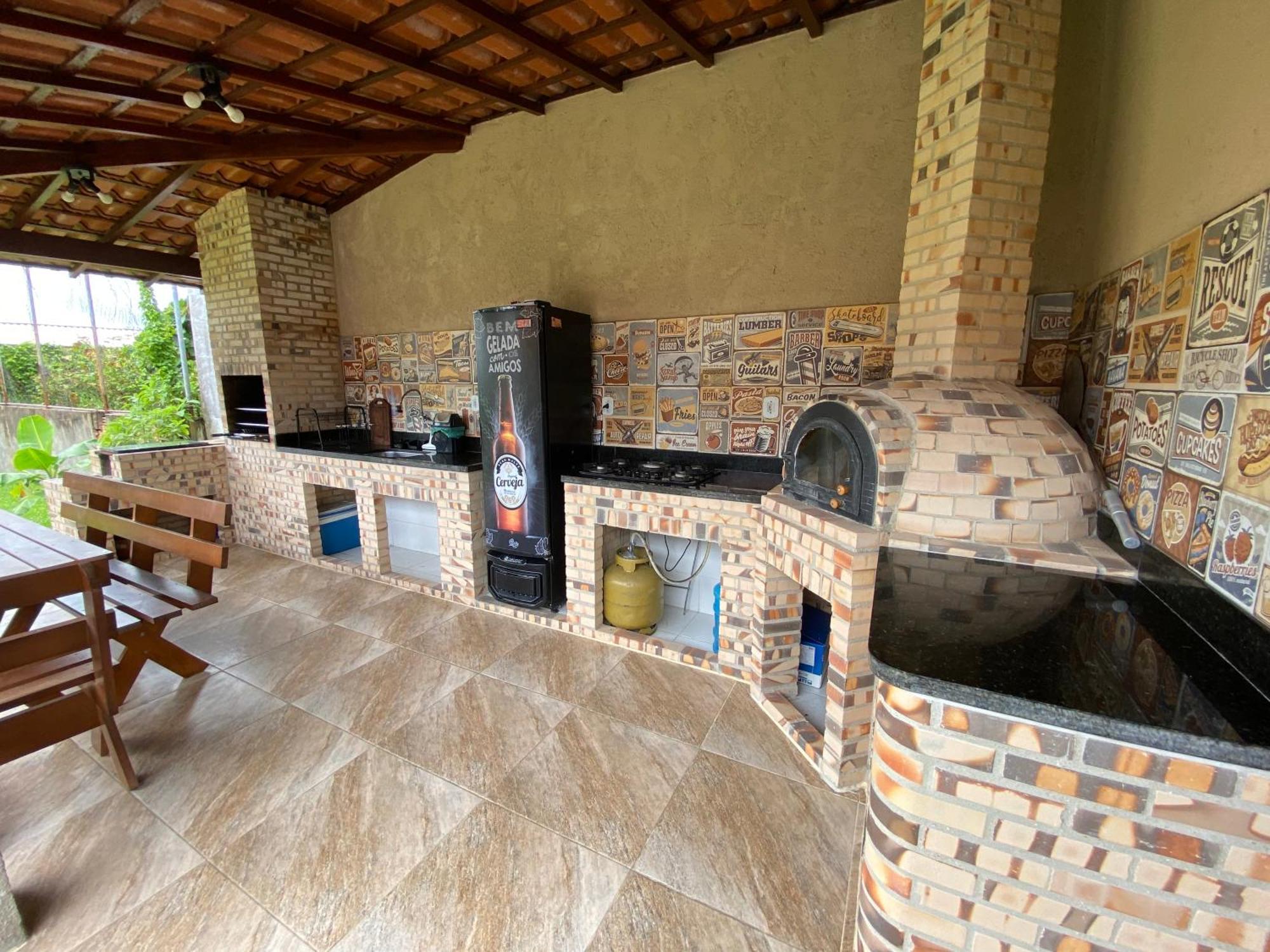 Casa Bem Espacosa Com Piscina, Campo De Futebol E Area Gourmet A Um Quarteirao Da Lagoa De Praia Seca Араруама Экстерьер фото